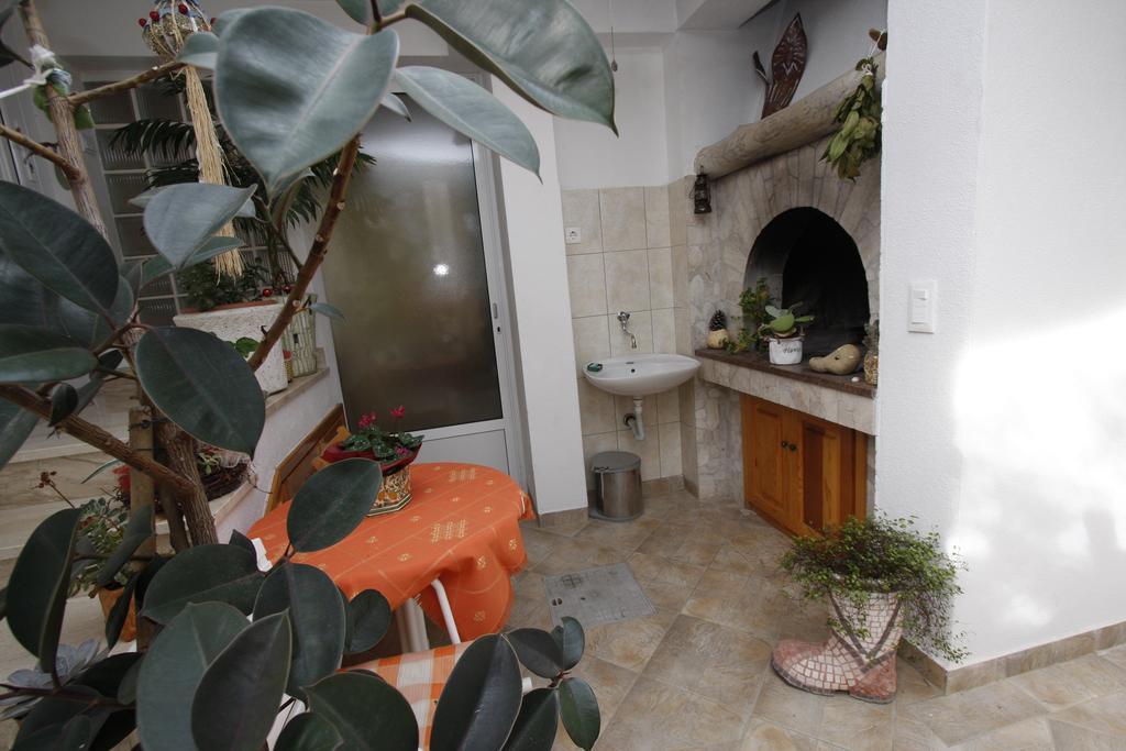 Apartments Delfin Tučepi Rom bilde