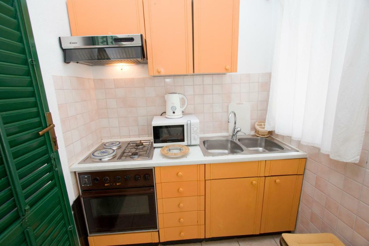 Apartments Delfin Tučepi Eksteriør bilde