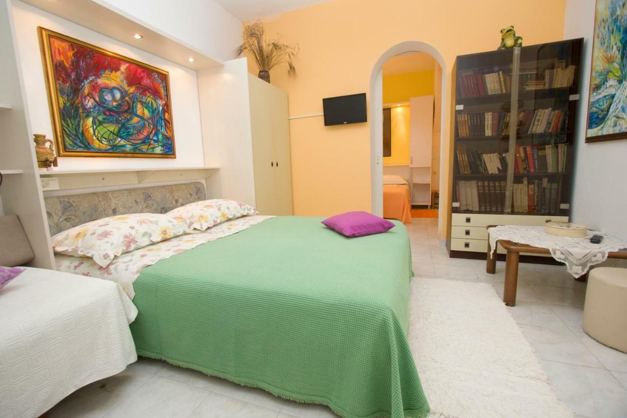 Apartments Delfin Tučepi Eksteriør bilde